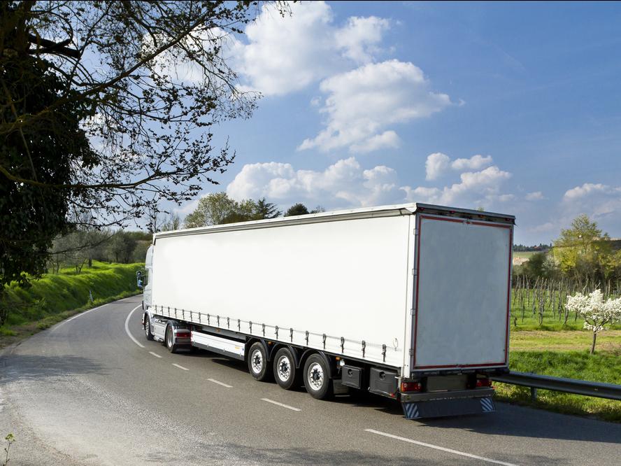 Immatriculation d’une remorque neuve ou usagée importée (PTAC >750 kg)